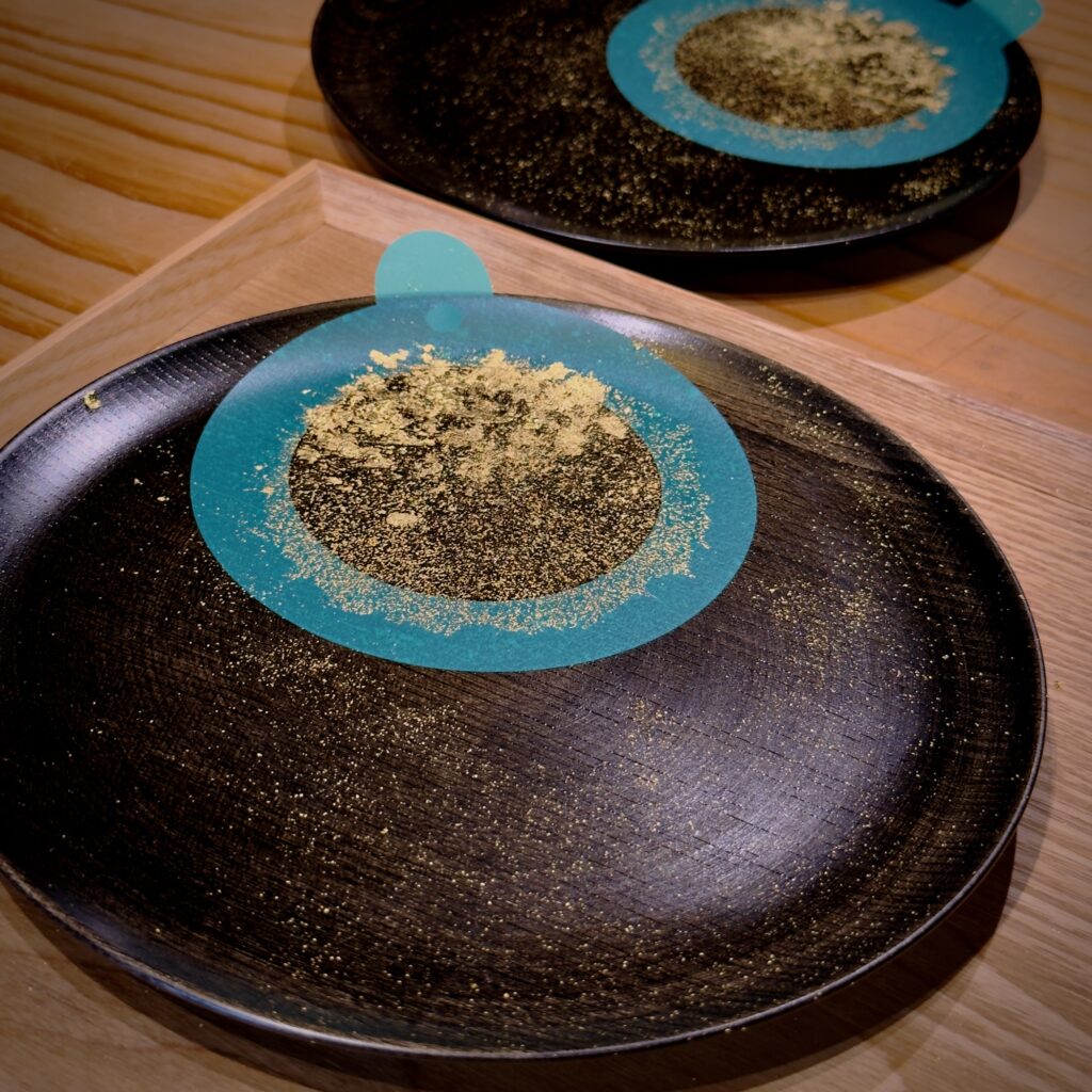 Hazy Moon gold leaf workshop experience at Kanazawa Shitsurae boutique and café, Kanazawa, Japan